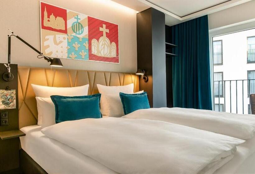 Номер Стандарт, Motel One Aachen