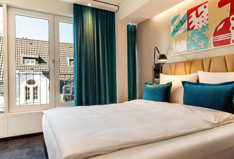 Стандартный Номер Кровать Кинг, Motel One Aachen