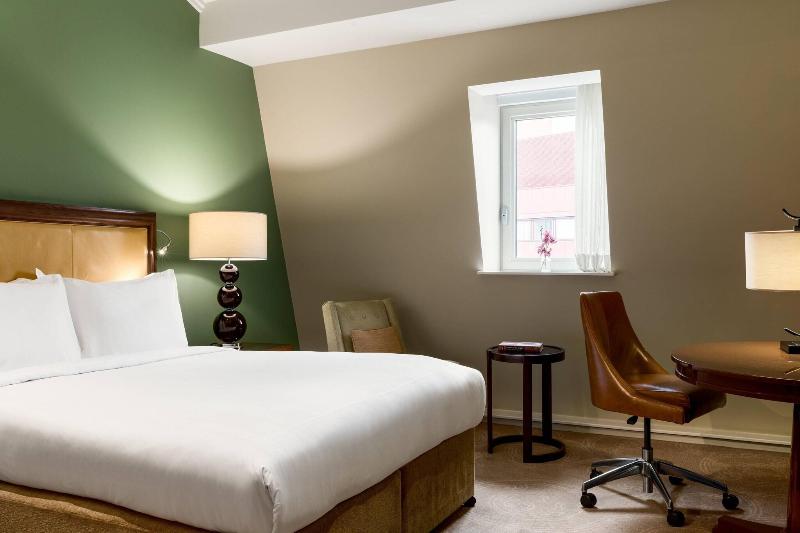 Номер Deluxe, St. Pancras Renaissance Hotel London