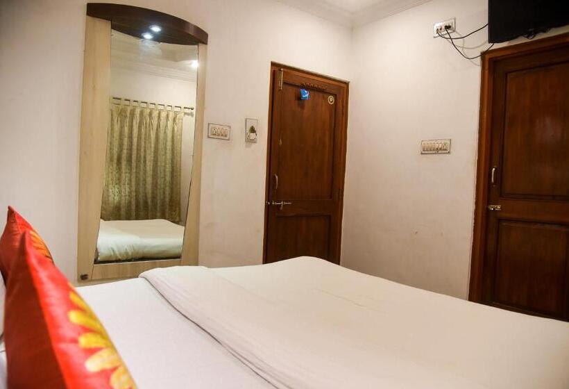 Quarto Estandar, Sajjan Villa