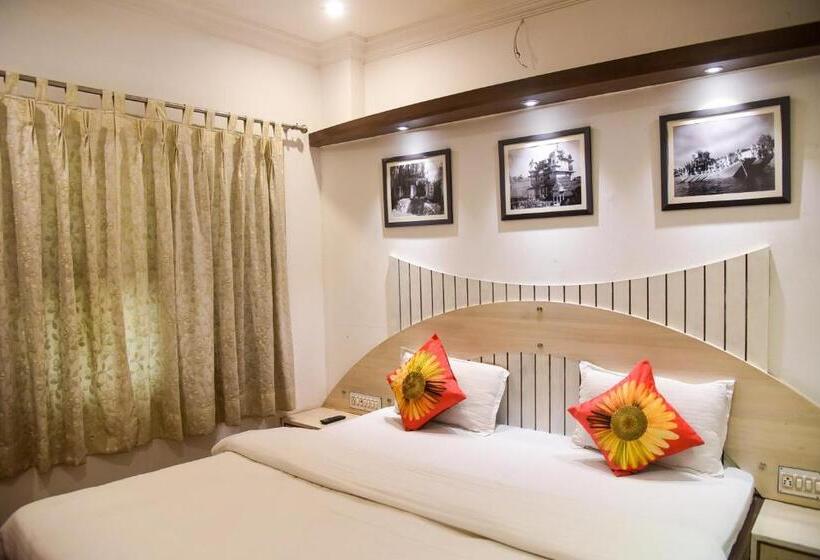 Quarto Estandar, Sajjan Villa