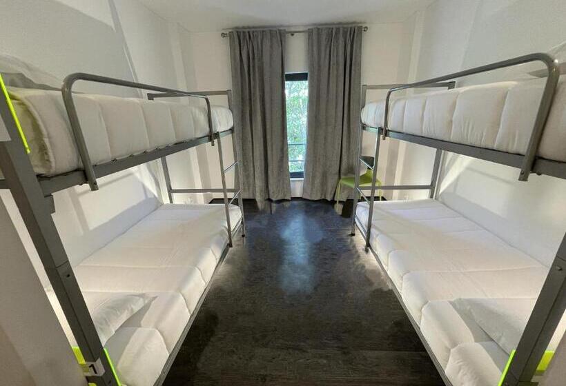 Cama em Quarto Compartilhado, Hi Parque Das Nações – Pousada De Juventude