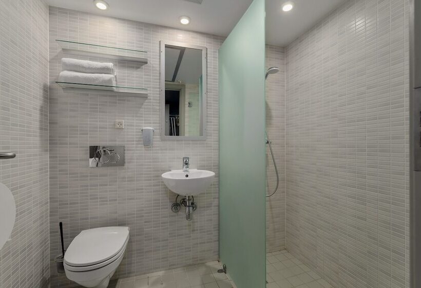 Номер Стандарт Трехместный, Danhostel Copenhagen City & Apartments