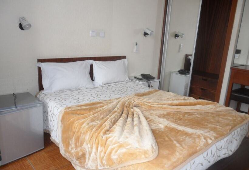 Standard Single Room, Paulista
