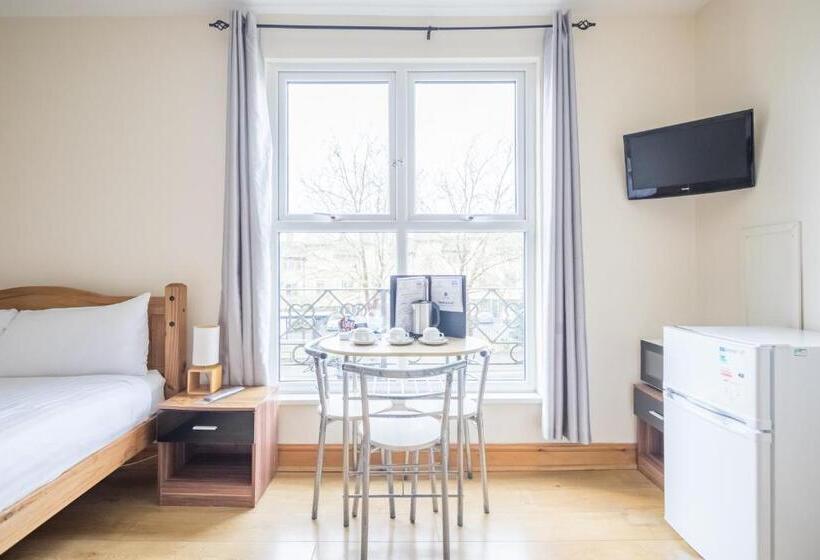 Quarto Economy, Rasa Sayang House   Self Check In Guesthouse