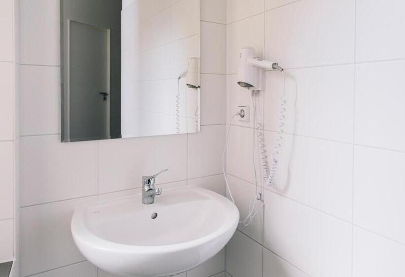 اتاق استاندارد یک نفره, St Christopher S Inn Berlin Alexanderplatz
