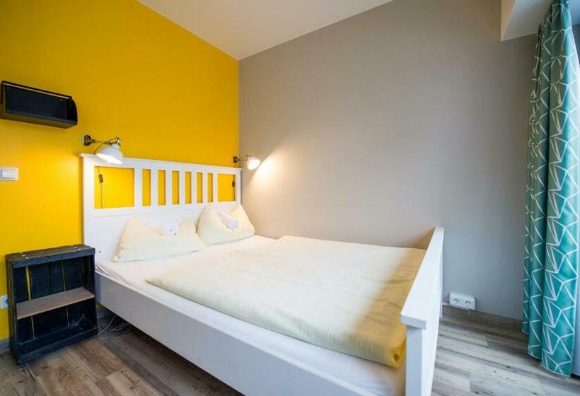 Номер Стандарт с Террасой, Wombat S City Hostel Munich Hauptbahnhof