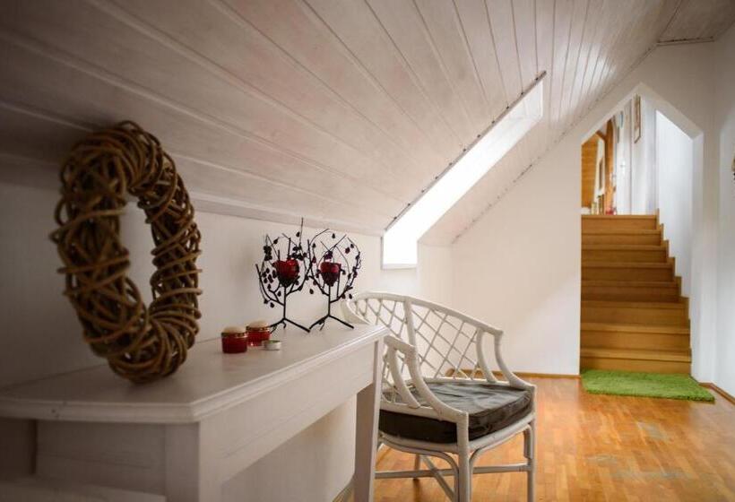 标准房带园景, Belysium Bed & Breakfast Panzió