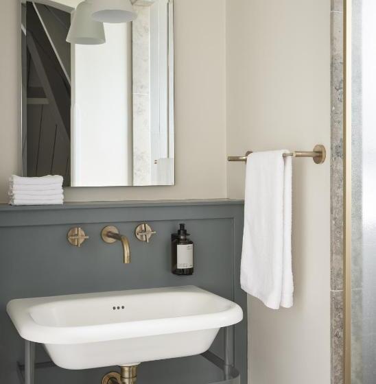 Standard Studio King Bed, Boutique Hotel Benedict Noordwijk