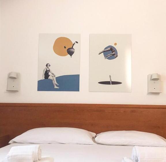 Economy Triple Room, Isolabella