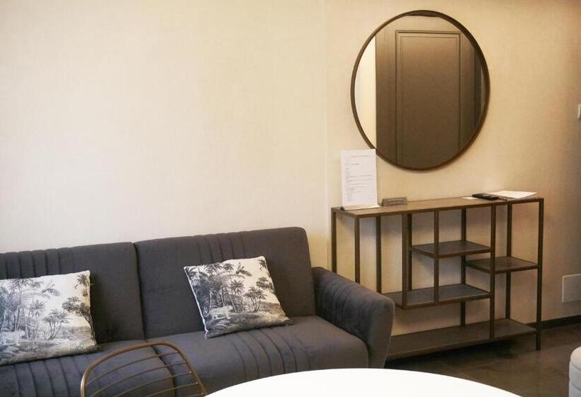 اتاق لوکس با تخت بزرگ, Palazzetto Dieda