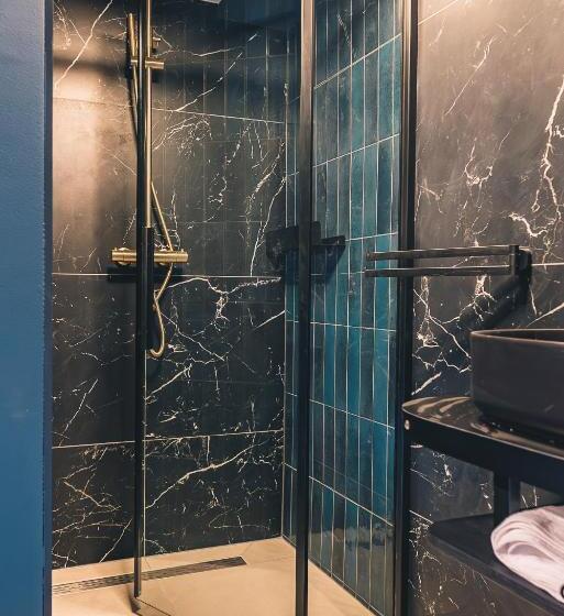 Quarto Quádruplo Premium, Lvm Stays