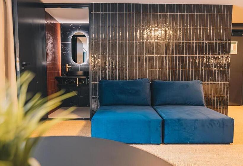 Quarto Deluxe com Sacada, Lvm Stays
