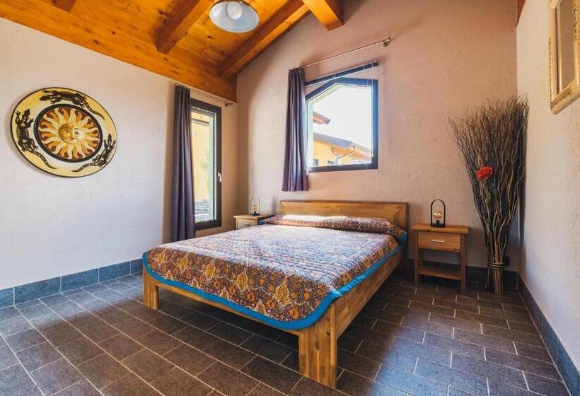 Номер Стандарт Вид на Бассейн, Il Casotto Nelle Langhe