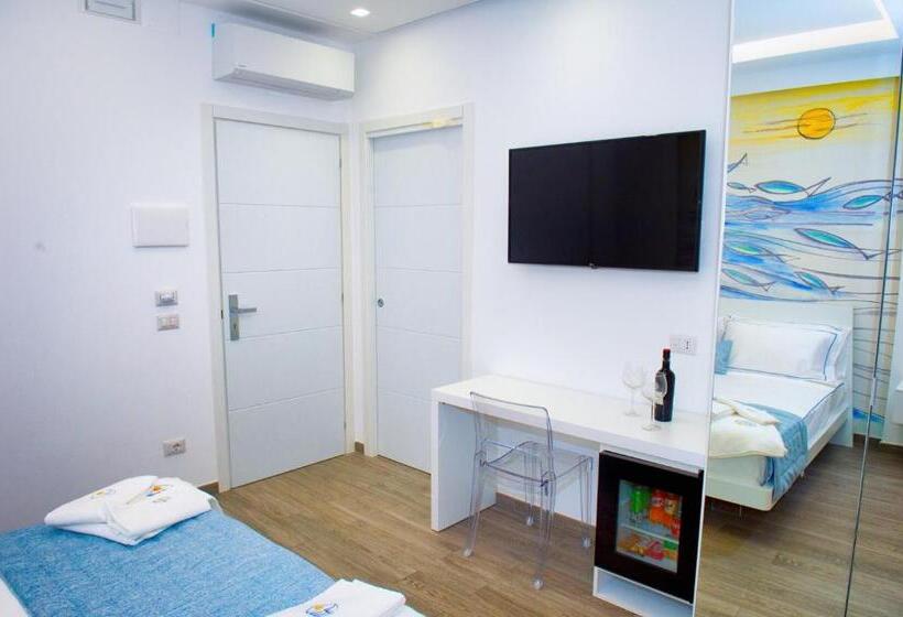 اتاق استاندارد با چشم‌انداز کوهستان, Mbaccimari B&b