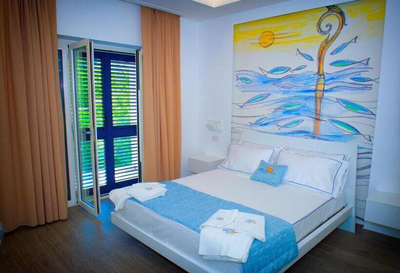 اتاق استاندارد با چشم‌انداز کوهستان, Mbaccimari B&b