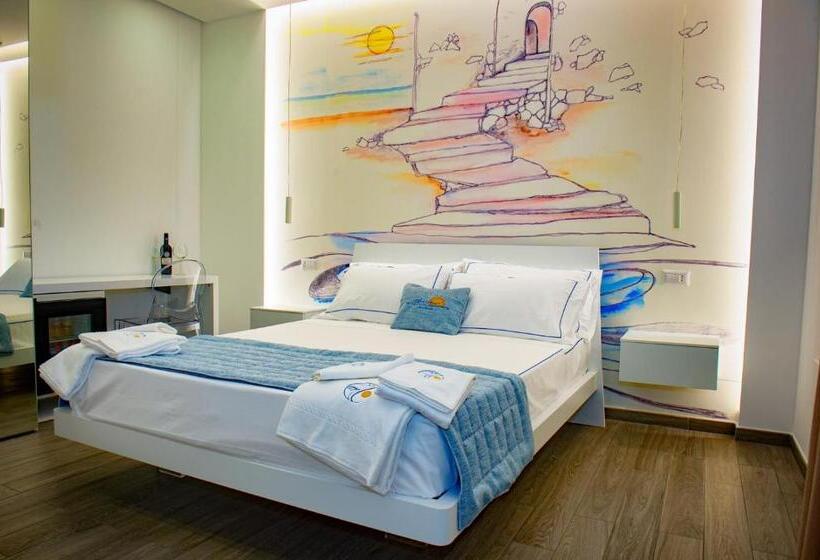 اتاق لوکس با چشم‌انداز دریا, Mbaccimari B&b