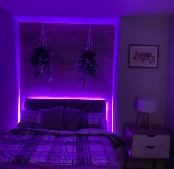 اتاق استاندارد, Shore Street Apartments