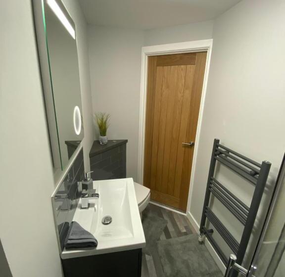 اتاق استاندارد, Shore Street Apartments
