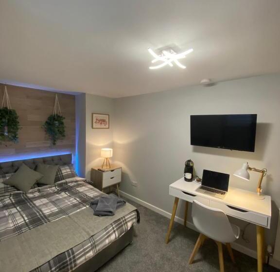 اتاق استاندارد, Shore Street Apartments