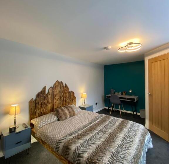 اتاق لوکس, Shore Street Apartments