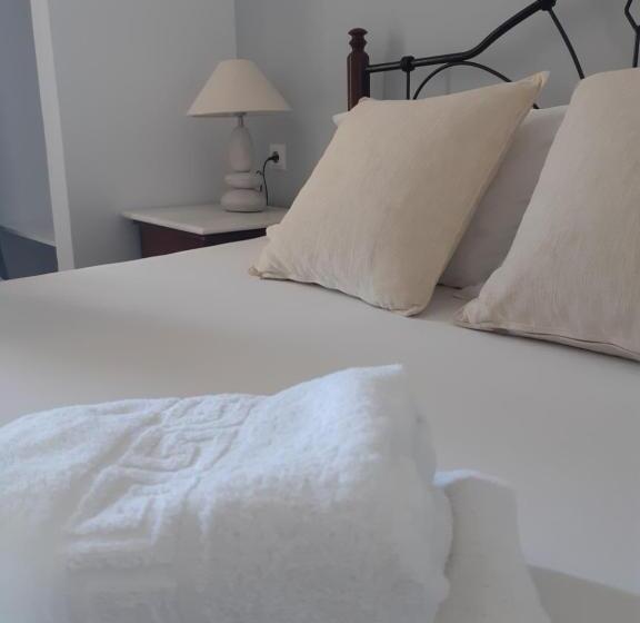 اتاق استاندارد, Emmanouela Studios & Villas