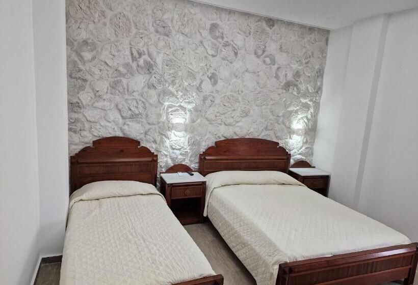 اتاق استاندارد سه نفره, Emmanouela Studios & Villas