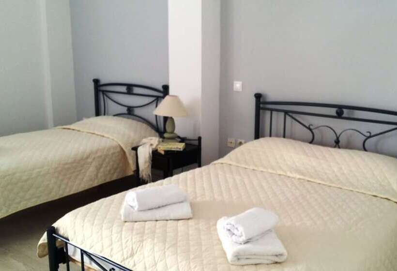 اتاق استاندارد چهار تخته, Stavros Villas