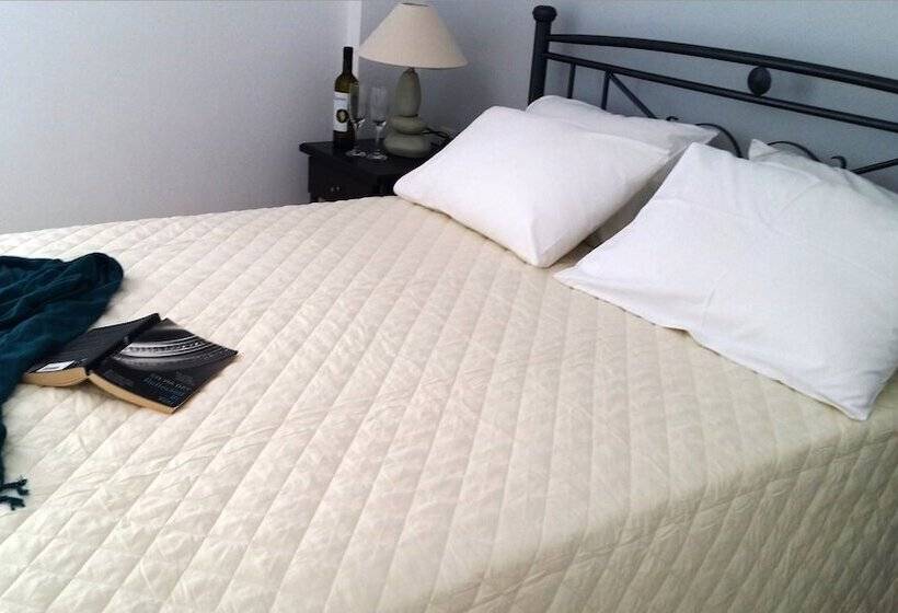 اتاق استاندارد چهار تخته, Stavros Villas