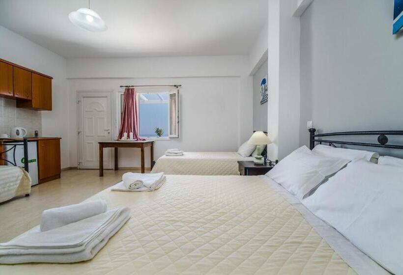اتاق استاندارد چهار تخته, Stavros Villas