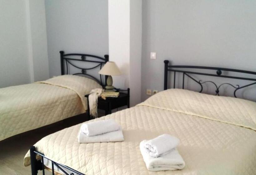 اتاق استاندارد سه نفره, Stavros Villas