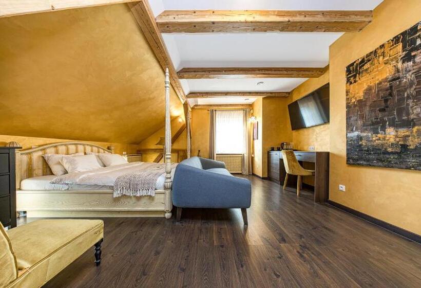 Deluxe Suite King Bed, Kurpiai   Suites & Spa