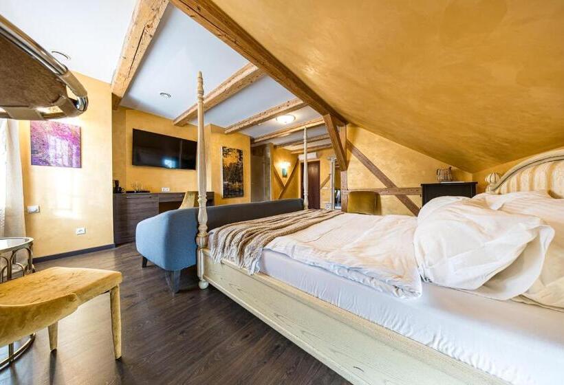 Deluxe Suite King Bed, Kurpiai   Suites & Spa