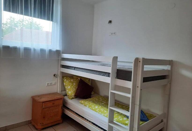 اتاق خانوادگی, Pension Horvath