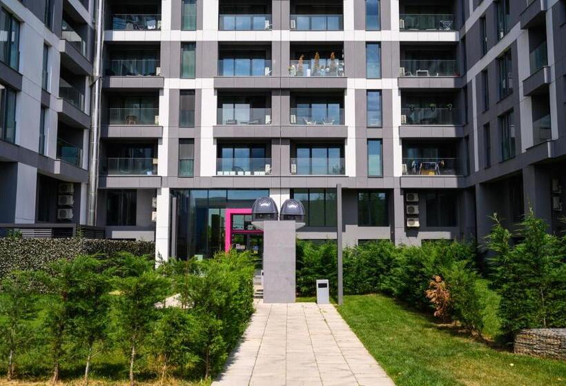 استودیوی لوکس, Northaparthotel Bucharest