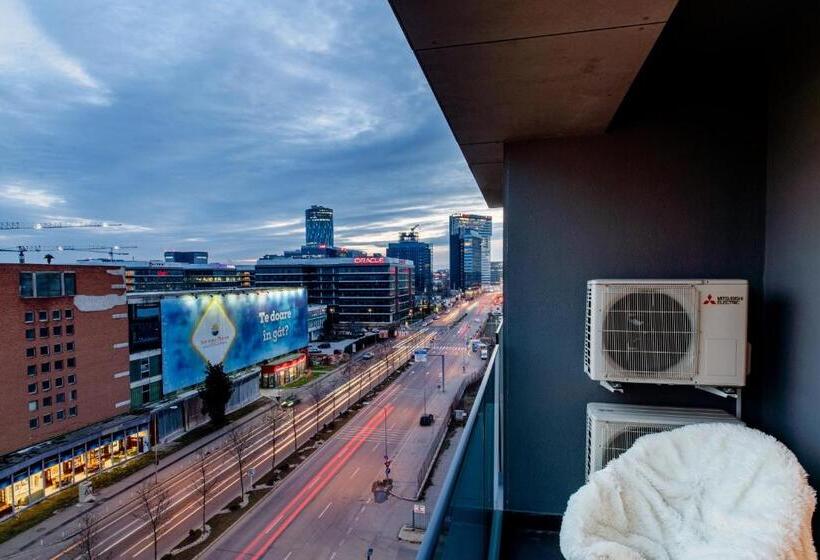 استودیوی سوپریور, Northaparthotel Bucharest