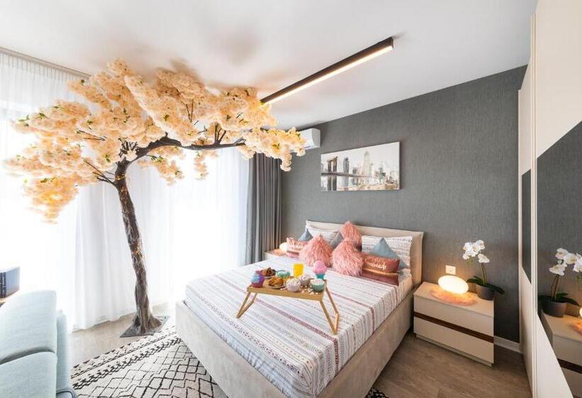 استودیوی سوپریور, Northaparthotel Bucharest