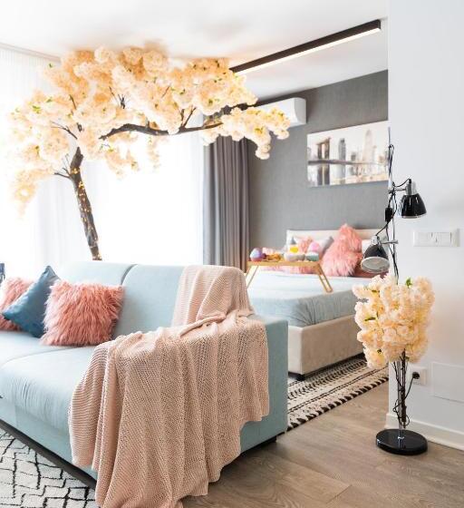 استودیوی سوپریور, Northaparthotel Bucharest