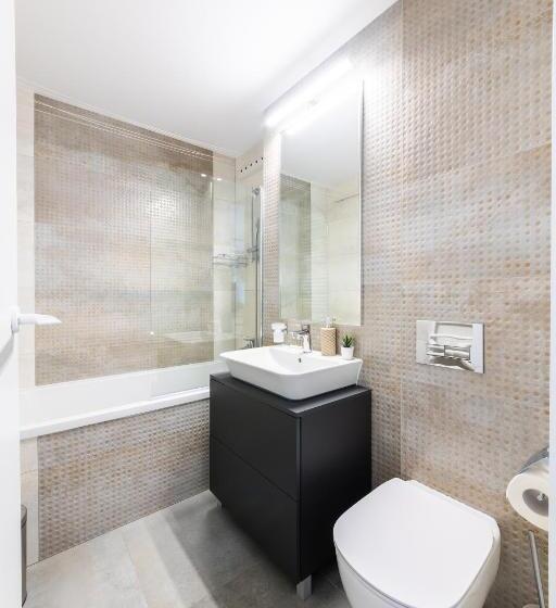 استودیوی سوپریور, Northaparthotel Bucharest