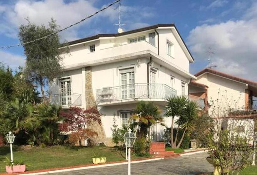 آپارتمان 1 خوابه با تراس, Villa Felice