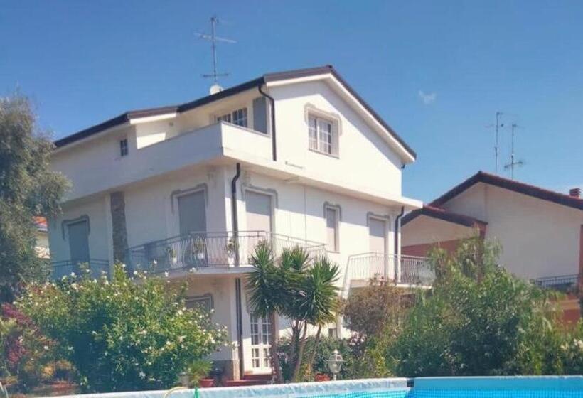 آپارتمان 3 خوابه, Villa Felice