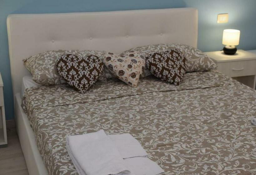 اتاق استاندارد سه نفره, B&b Sweet Suite Dreams