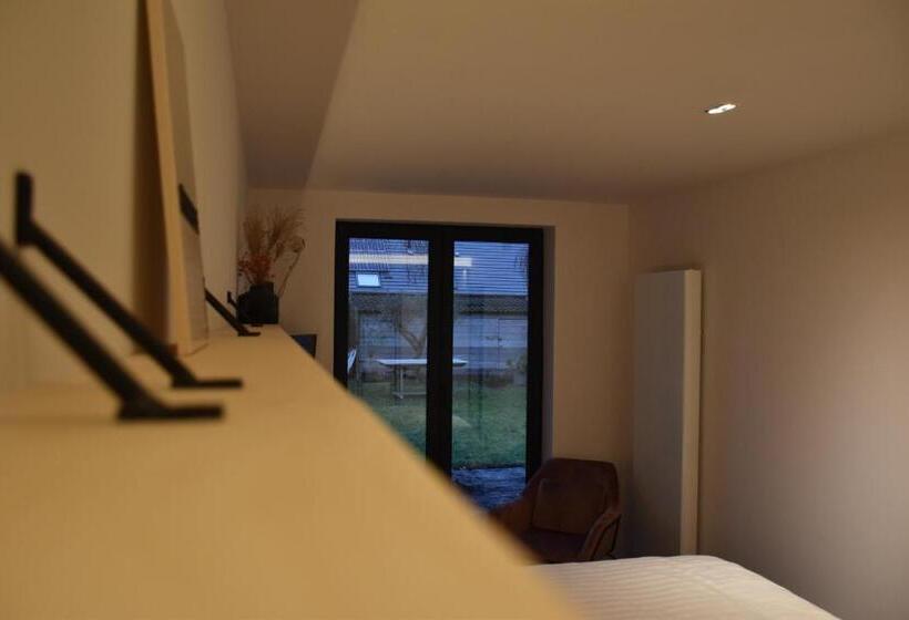 חדר סטנדרט נוף לגינה, Poutrelle Guestrooms