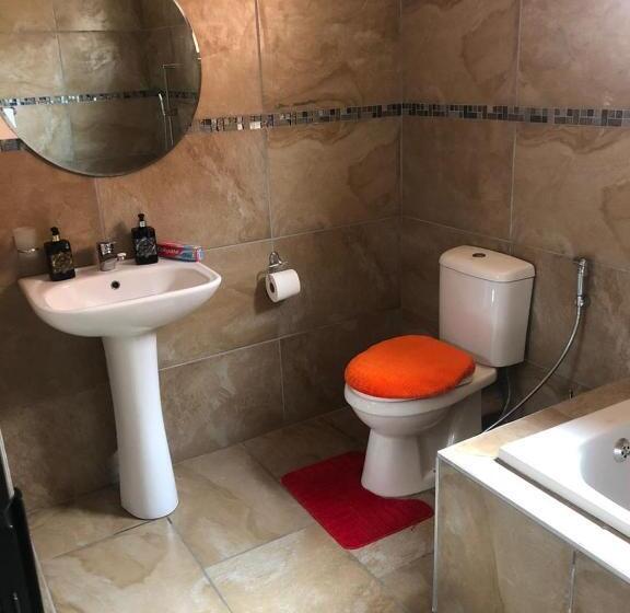 اتاق سوپریور, Whitehouse Lodge Benoni
