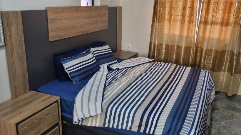 Deluxe Suite King Bed, Whitehouse Lodge Benoni