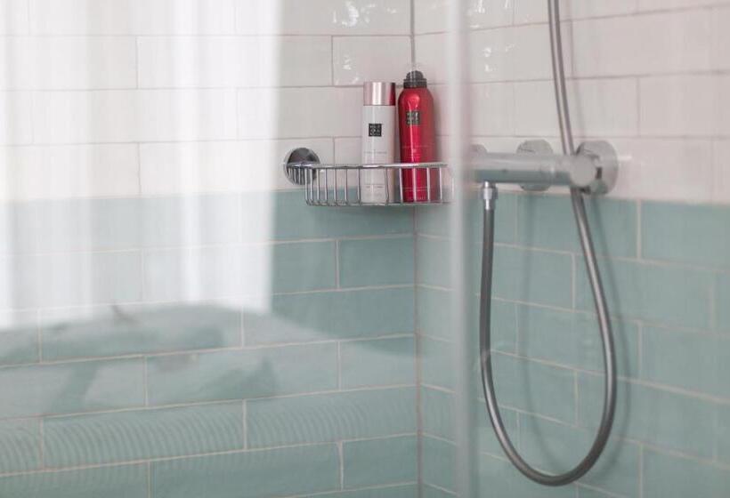 اتاق استاندارد با تخت بزرگ, Bed & Breakfast De Oude Kapel