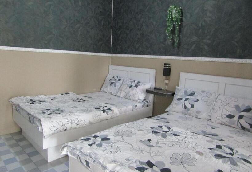 Quarto Familiar, Penginapan Melati Sarangan