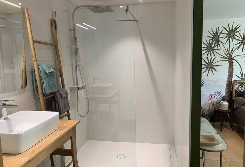 اتاق استاندارد, Chambre En Drôme Tropicale