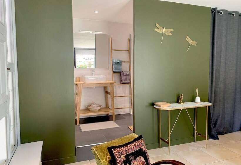 اتاق استاندارد, Chambre En Drôme Tropicale