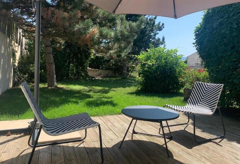 اتاق استاندارد, Chambre En Drôme Tropicale